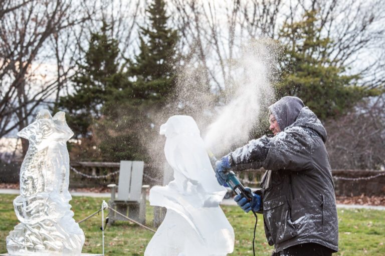 Wave hill Winter Haven Ice Carving Demonstration credit Erica Berger